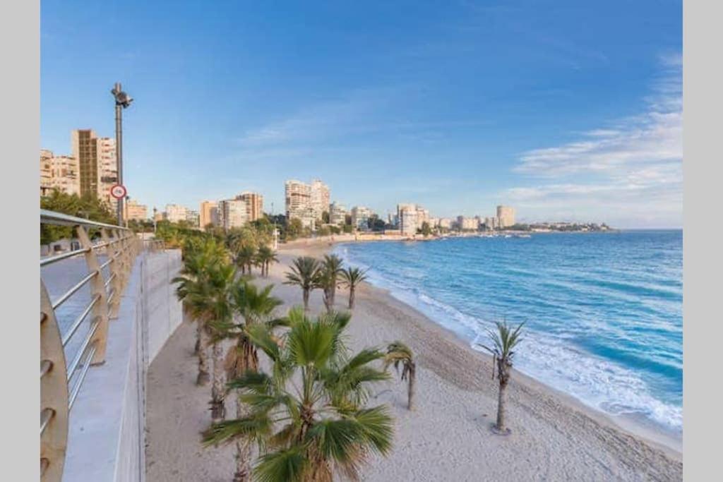 Playa Albufereta. Espectaculares Vistas Al Mar. Apartamento Alicante Exterior foto